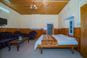 Forest Rest House Bir - Ecotourism