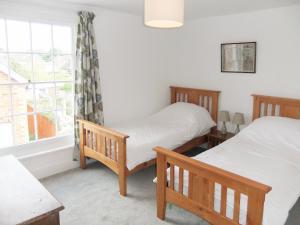 Admiral Cottage