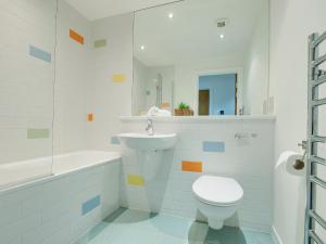 All Saints Apartments 4A