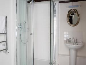 The Coach House - Ukc4691