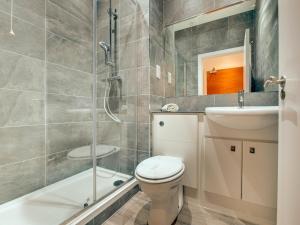 Crown Apartments 1B