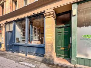 City Retreat At Queen Street