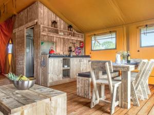 Cuckoo - Safari Tent - Ukc8981