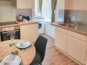 Elmwood West - Uk7575
