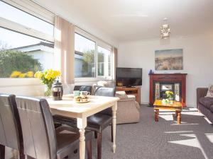 310 The Cove - Ukc5025