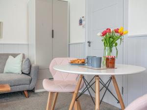 Seahorse Shore - Ukc6176