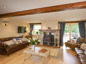 Autumn Cottage-Ukc6556