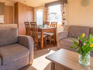 24 Woolacombe Heights - Ukc7115