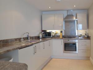 Apartment 16-Ukc43