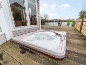 Wrens Lake House
