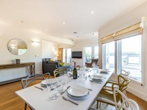 Wrens Lake House