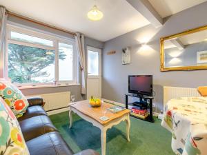 7 Mount Brioni - Ukc5342