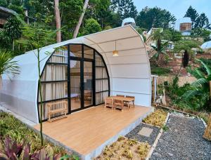 Luxcamp Bukit Damar - Puncak By Horison