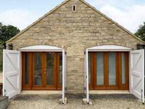 Whitley Old Garage-Uk38771