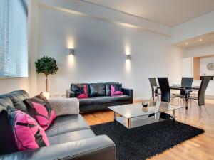 Crown Apartments 3A - Uk3380