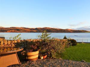 Derryguaig By The Sea