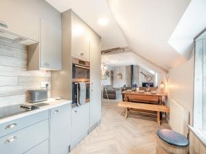 Harbour View - Uk44111