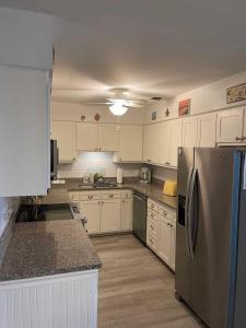 Tides C3 Oceanfront 3BR • Quiet Cherry Grove • Updated Condo