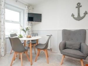 Shells Shore - Ukc6173