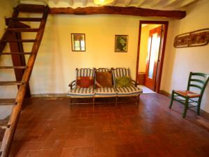 Dreamy Cottage in Trebbio with Swimming Pool