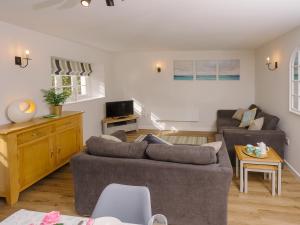 Corner Cottage - Ukc4962