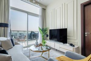 Frank Porter - Vera Tower