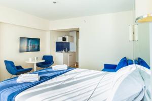 Apartment with sea breeze