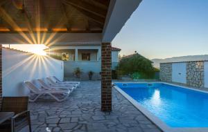 Cozy Home In Pridraga With Private Swimming Pool, Can Be Inside Or Outside