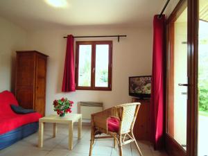 Chalets Detached house with dishwasher in south Dordogne : photos des chambres