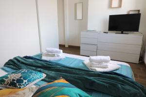 Casa Azzurra Torre dell Orso Stunning Sea View, AC & Free WiFi