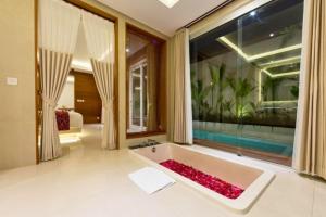 Yesenia Romantic 1 BR Private Pool Villa