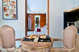 Yesenia Romantic 1 BR Private Pool Villa
