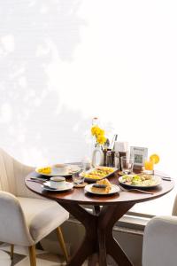 Foxtrail Sector 60 - AM Hotel Kollection, Gurgaon