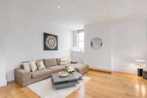 Luxury Marylebone 2-Bedroom Apartment - Located on Chiltern Street - Next to Baker Street Station