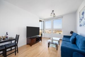 Hynka 18 by Homeprime