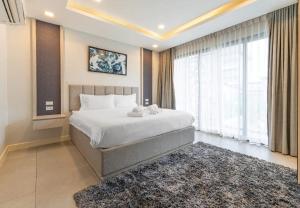 Serenity Jomtien Villa with Pool