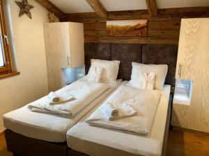 Mountain Lodge Leogang-Penthouse, Panorama-Bergblick, privater Lift, Kamin
