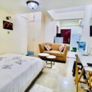 modernly furnished two bedroom apartment with amazing city views swimming pool ,children playground ,ample private parking space and amazing scenic views