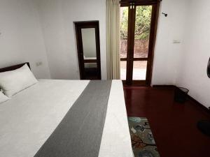 House 1978 - HIkkaduwa & Akurala Beach Gateways