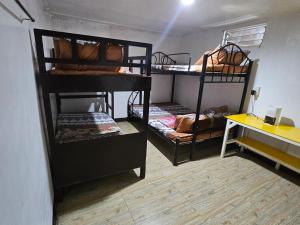 Zebs Transient House and Tour