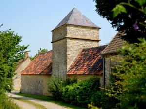 Rural and charming holiday home near the C te d Opale