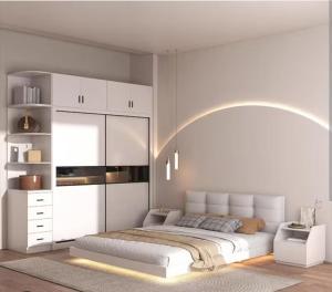 Corbett aura by lake & woods