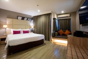 Pacific Park Hotel