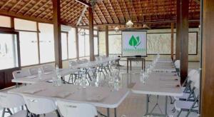 Azana Green Resort Praci