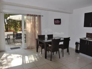 Maisons de vacances Modern apartment with quality materials and close to the beach : photos des chambres