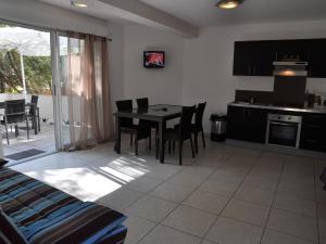 Maisons de vacances Holiday Home in Moriani-Plage near Beach : photos des chambres