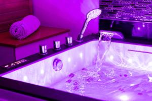 "glamappartspa" Love you experience & Parking