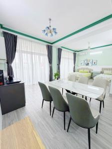 Minihouse 365 Holdings - 01 Lý Hồng Thanh