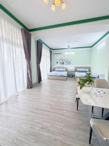 Minihouse 365 Holdings - 01 Lý Hồng Thanh