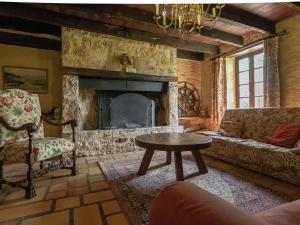 Maisons de vacances Quaint Mansion in Aquitaine Estate with Private Garden : photos des chambres